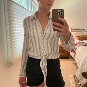 Dress Forum women’s button down shirt pin stripe with tie size small